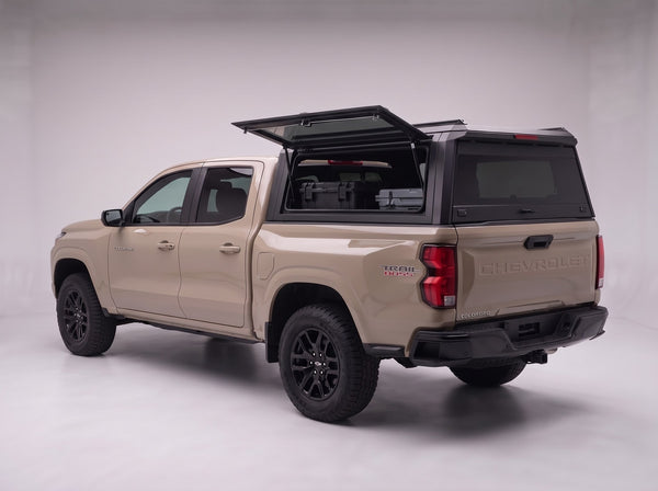 Lift-up tinted side window on the Chevrolet Colorado aluminum truck cap