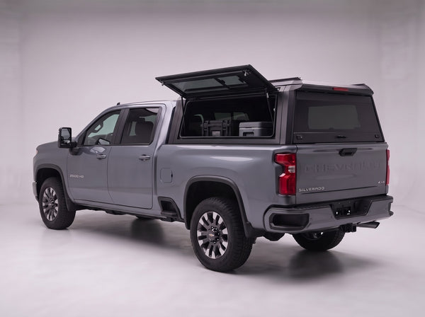 Lift-up tinted side window on the Chevrolet Silverado 2500/3500 aluminum truck cap