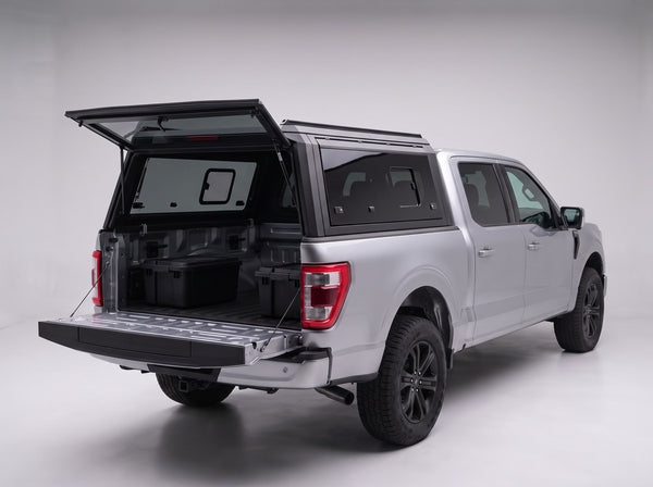 Full-width rear window door on the Ford F-150 truck cap