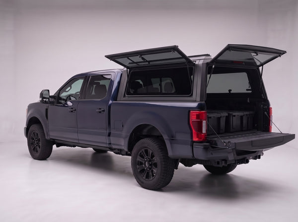 Full-width rear window door on the Ford Super Duty truck cap