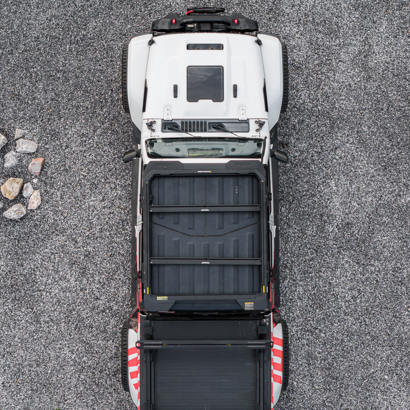 Top view of a Jeep Gladiator with the M'LinkX roof rack